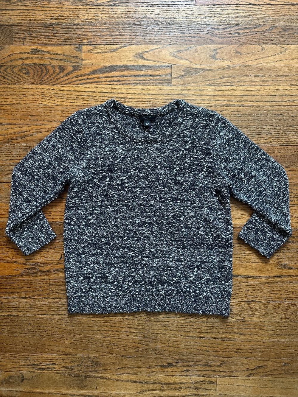Ann Taylor Factory textured Knit crewneck Sweater - Size Medium